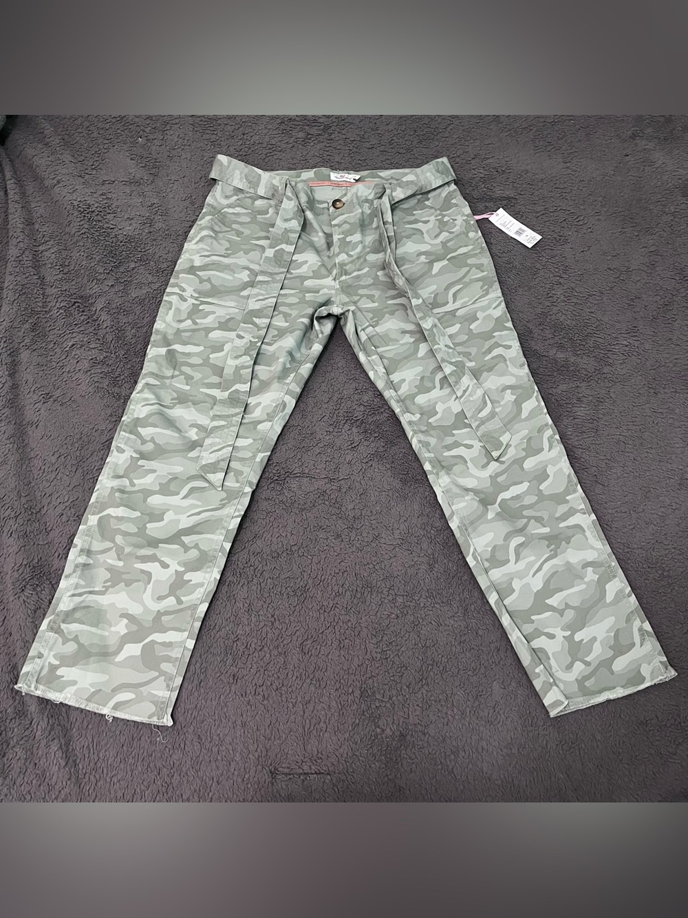 Vineyard Vines Sage Olive Camo Utility Chino Pants Size 14 NWT
